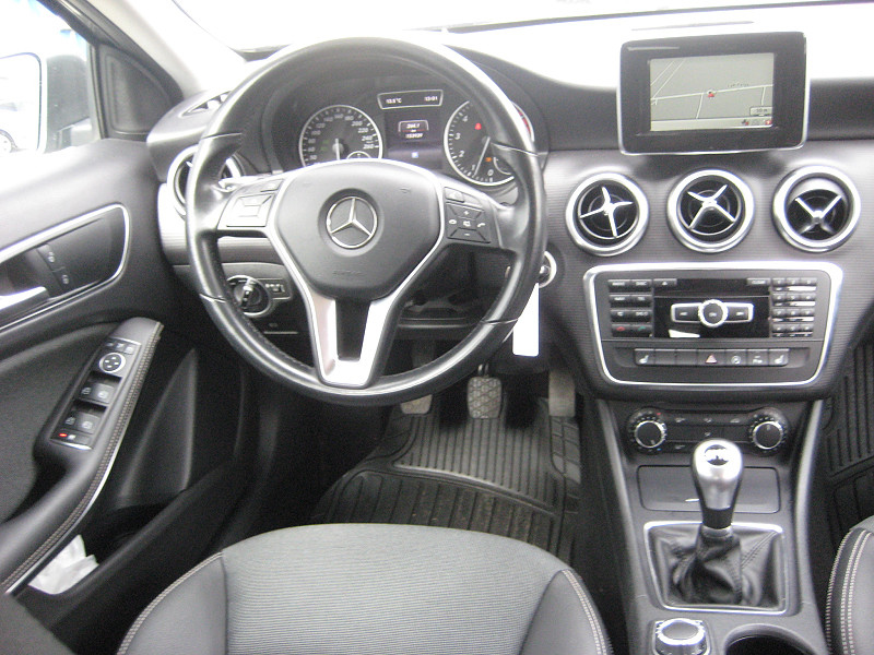 Mercedes-Benz A-Klasse A 180 BlueEfficiency Style 2015/09 EURO6 - 8. kép - TS Hungária Auto Trade Kft., Használtató-kereskedés