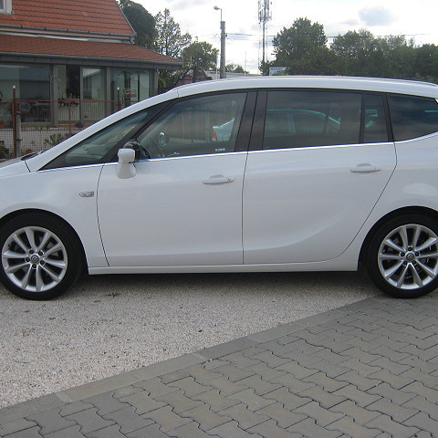 Opel Zafira Tourer 2.0 CDTI Business Innovation 7 személyes 2015/11 Euro6 - 6. kép