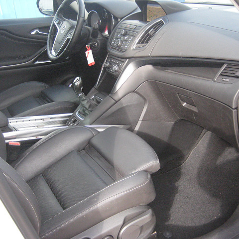 Opel Zafira Tourer 2.0 CDTI Business Innovation 7 személyes 2015/11 Euro6 - 9. kép