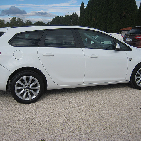 Opel Astra 1.4 Turbo 150 Jahre Opel kombi 2012/12 Euro5 - 3. kép