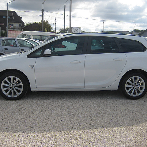 Opel Astra 1.4 Turbo 150 Jahre Opel kombi 2012/12 Euro5 - 4. kép