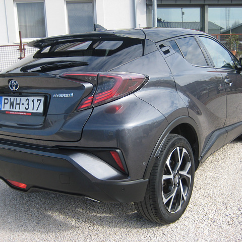 TOYOTA C-HR 1.8 Hybrid Dynamic Comfort LED e-CVT 2018/05 - 3. kép