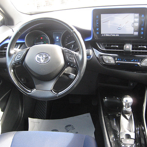 TOYOTA C-HR 1.8 Hybrid Dynamic Comfort LED e-CVT 2018/05 - 7. kép