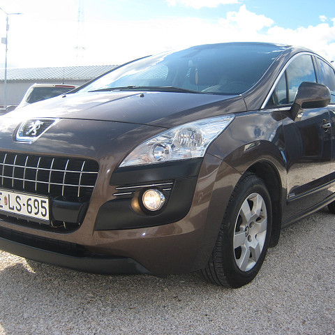 PEUGEOT 3008 1, 6 HDI VONÓHORGOS EURO5 2013/08