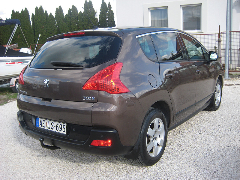 PEUGEOT 3008 1, 6 HDI VONÓHORGOS EURO5 2013/08 - 4. kép - TS Hungária Auto Trade Kft., Használtató-kereskedés