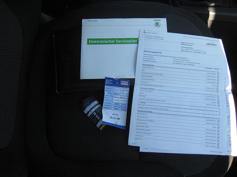 Skoda Yeti 2.0 TDI Ambition Outdoor 2014/01 EURO5 - 11. kép - TS Hungária Auto Trade Kft., Használtató-kereskedés