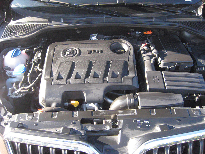 Skoda Yeti 2.0 TDI Ambition Outdoor 2014/01 EURO5 - 12. kép - TS Hungária Auto Trade Kft., Használtató-kereskedés