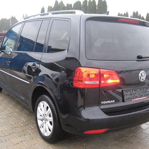 VW TOURAN 1, 4 TSI HIGHLINE DSG 7 SZEMÉLYES 2014/07 EURO5 - 4. kép