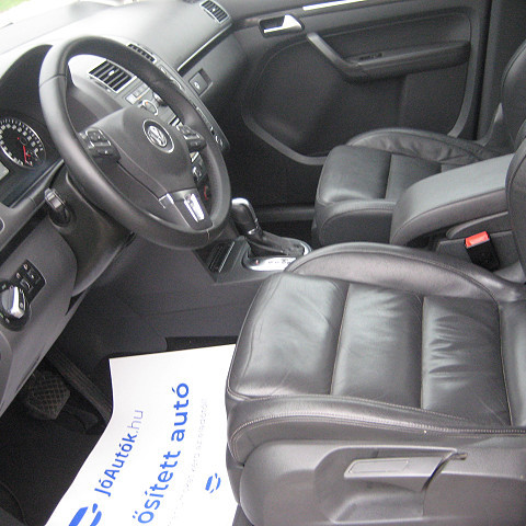 VW TOURAN 1, 4 TSI HIGHLINE DSG 7 SZEMÉLYES 2014/07 EURO5 - 8. kép