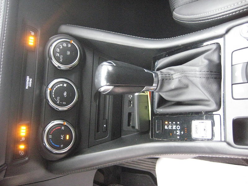 Mazda CX-3 2.0 SKYACTIV-G 121 Sports-Line 2019/07 EURO6 - 11. kép - TS Hungária Auto Trade Kft., Használtató-kereskedés