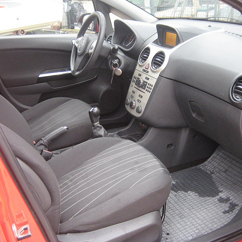 OPEL CORSA 1, 4 BENZINES 90LE 5 AJTÓS KLÍMÁS - 9. kép