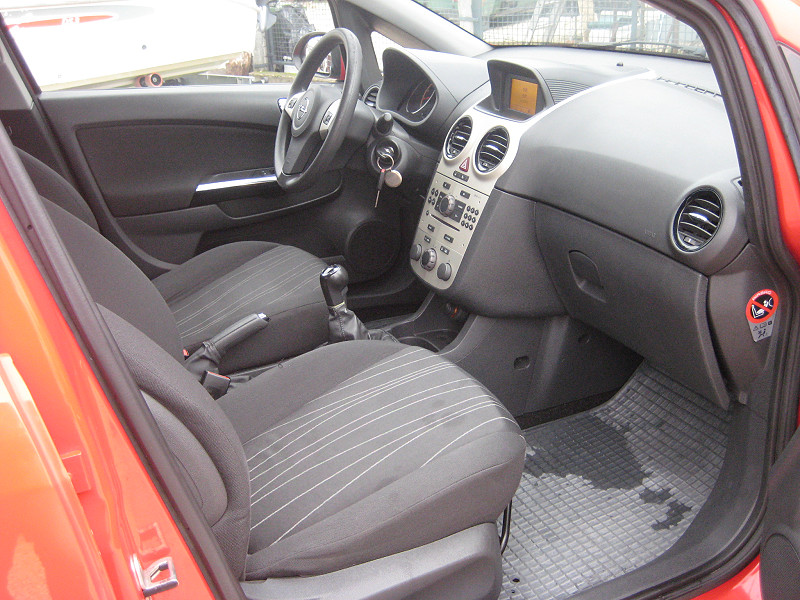 OPEL CORSA 1, 4 BENZINES 90LE 5 AJTÓS KLÍMÁS - 10. kép - TS Hungária Auto Trade Kft., Használtató-kereskedés