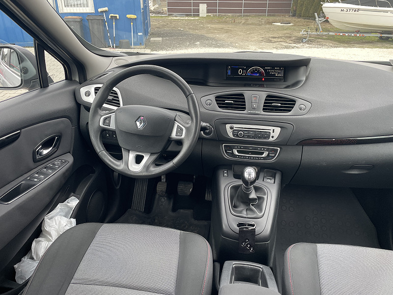 RENAULT GRAND SCENIC 1, 2 TCE 2012/12 EURO5 - 8. kép - TS Hungária Auto Trade Kft., Használtató-kereskedés