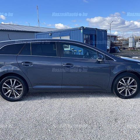 Toyota Avensis 2.0 D-4D Business 2012/04 EURO5 - 5. kép