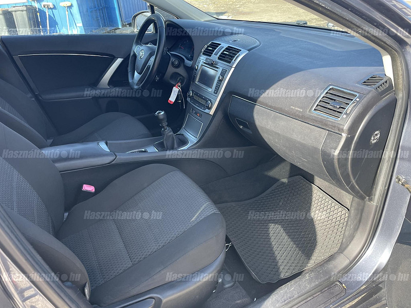 Toyota Avensis 2.0 D-4D Business 2012/04 EURO5 - 10. kép - TS Hungária Auto Trade Kft., Használtató-kereskedés